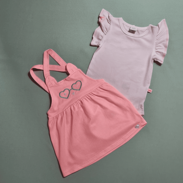 Conjunto Body + Jardineira Corações - Rosa - Image 3