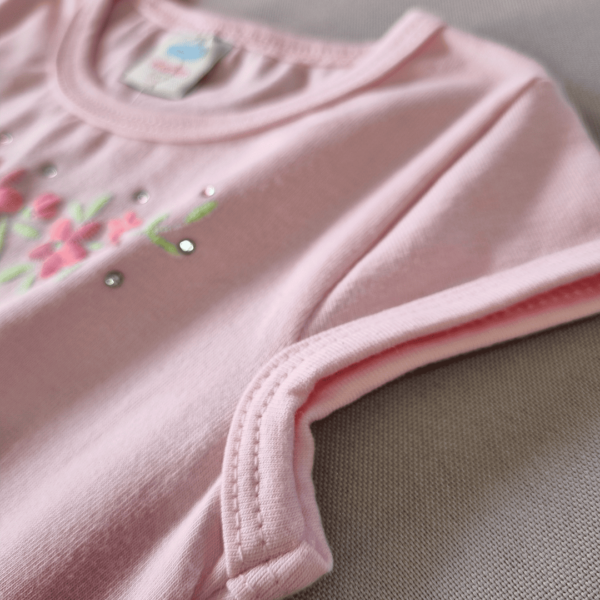 Conjunto Body Rosa + Saia Amarela Floral - Image 7