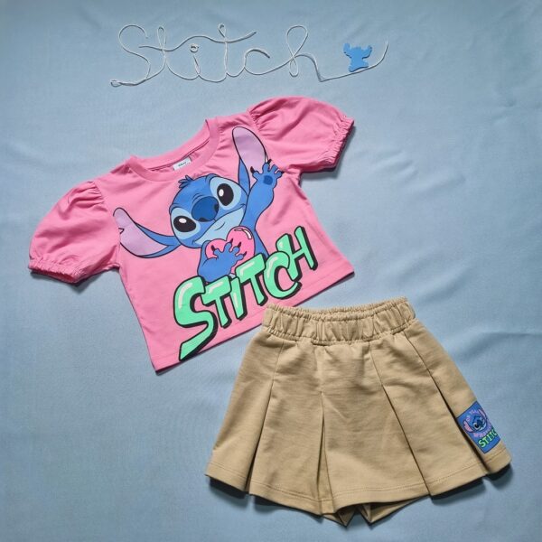 Conjunto Stitch Rosa + Short Saia Bege