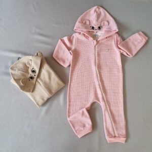 Macacão Bebê Inverno Marlan Baby – Gatinha Encantada com Capuz Bordado
